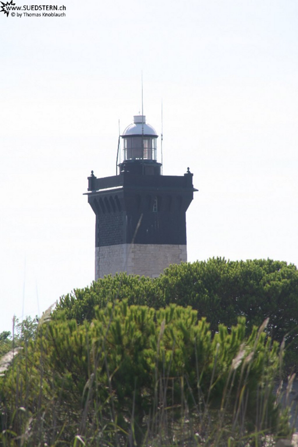 2008-08-27 - Lighthouse Port Camarque, france